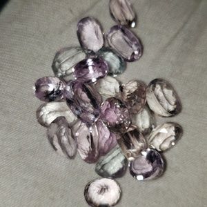 Meet your Posher, Lawrence